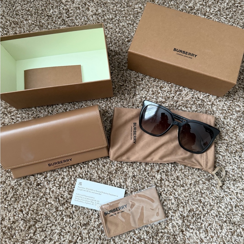 Burberry Black Sunglasses with Case/Box